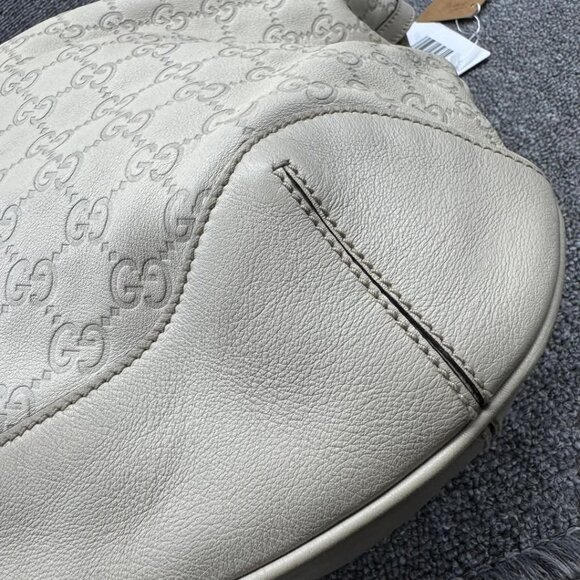 Gucci GG Bamboo Handle Shoulder Bag 450-032425 - Picture 11 of 16